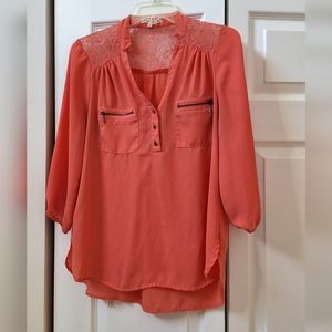 Hollywould, Medium, Woman's Hi/Lo, V Neck Lace Top, Light Peach